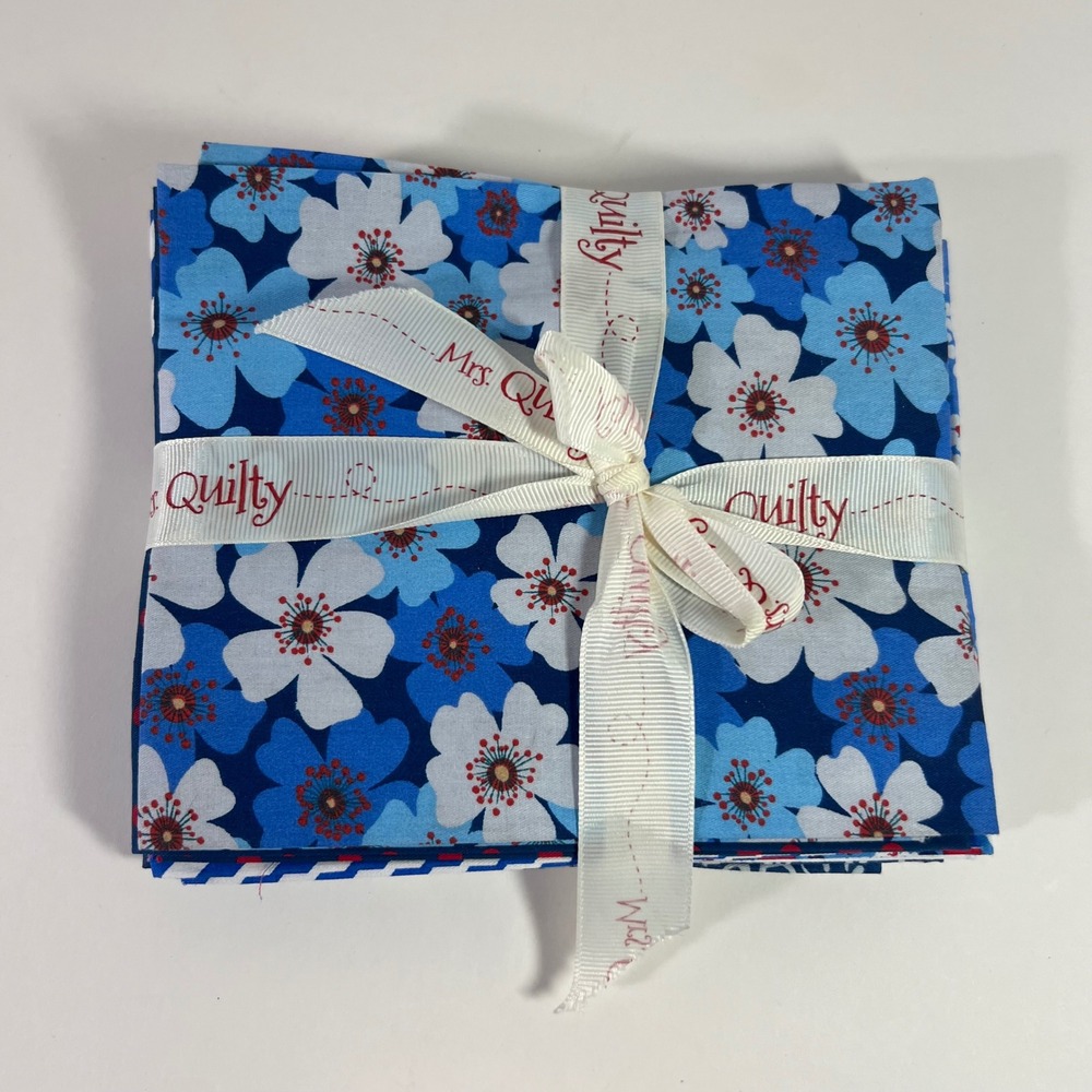 Mrs Quilty 12 Pack Fat Quarter Fabric Bundle 18 x 22" Multi Blues Multi Prints